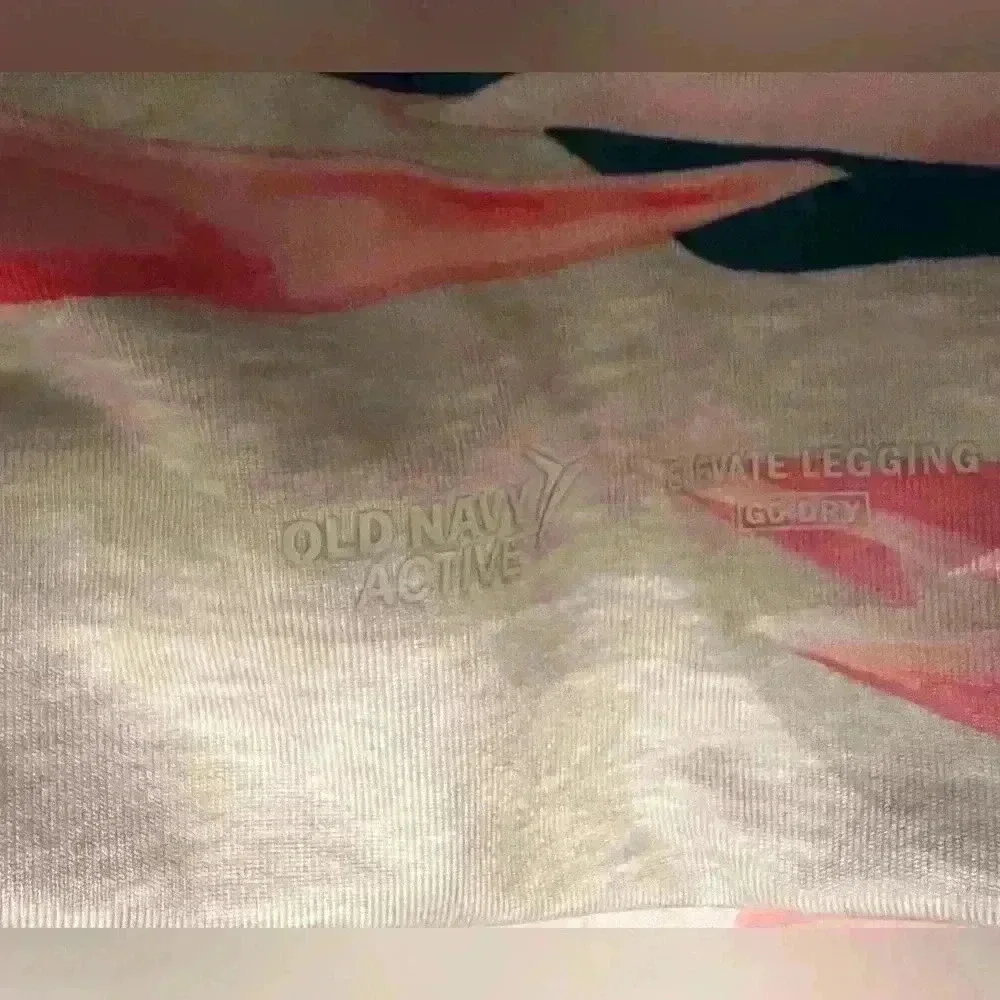 Old navy M floral 7/8 leggings - Picture 5 of 5